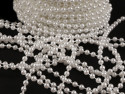 koraliki na sznurku 4mm, białe perłowe